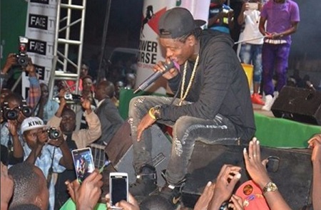 Chameleone performing at Hotel Africa